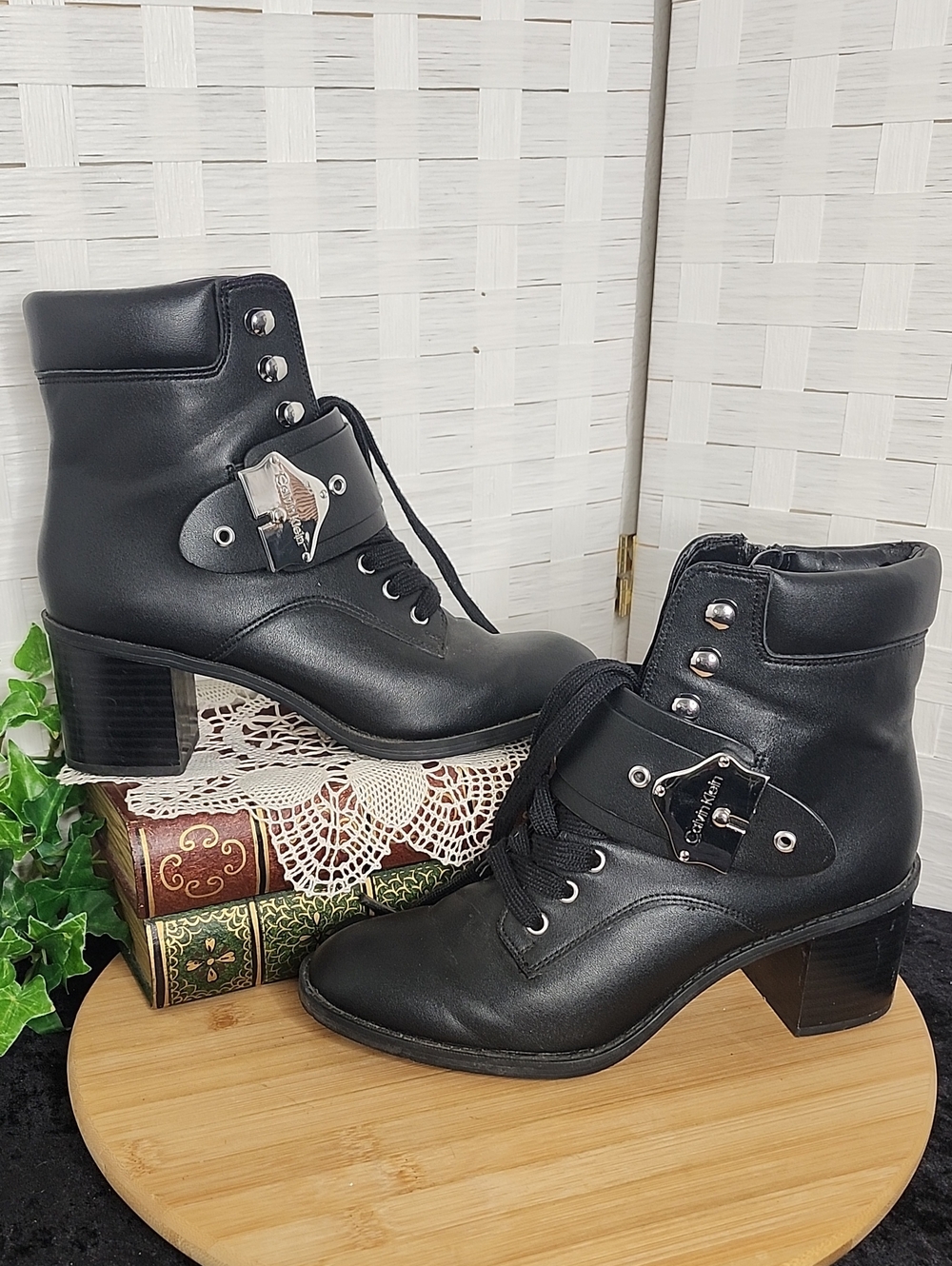 👉*CALVIN KLEIN* PAHI ANKLE COMBAT-STYLE BOOTS / BOOTIES ~SZ 7 ~BLACK W/ SILVER